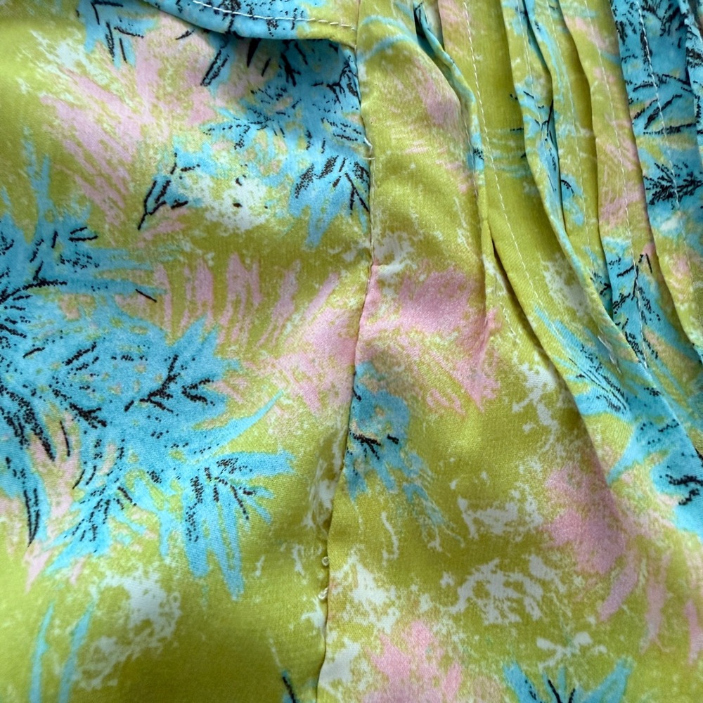 Entro Blouse Womens Large Yellow Floral Pintuck Pleated Short Sleeve T22871 - Picture 9 of 9